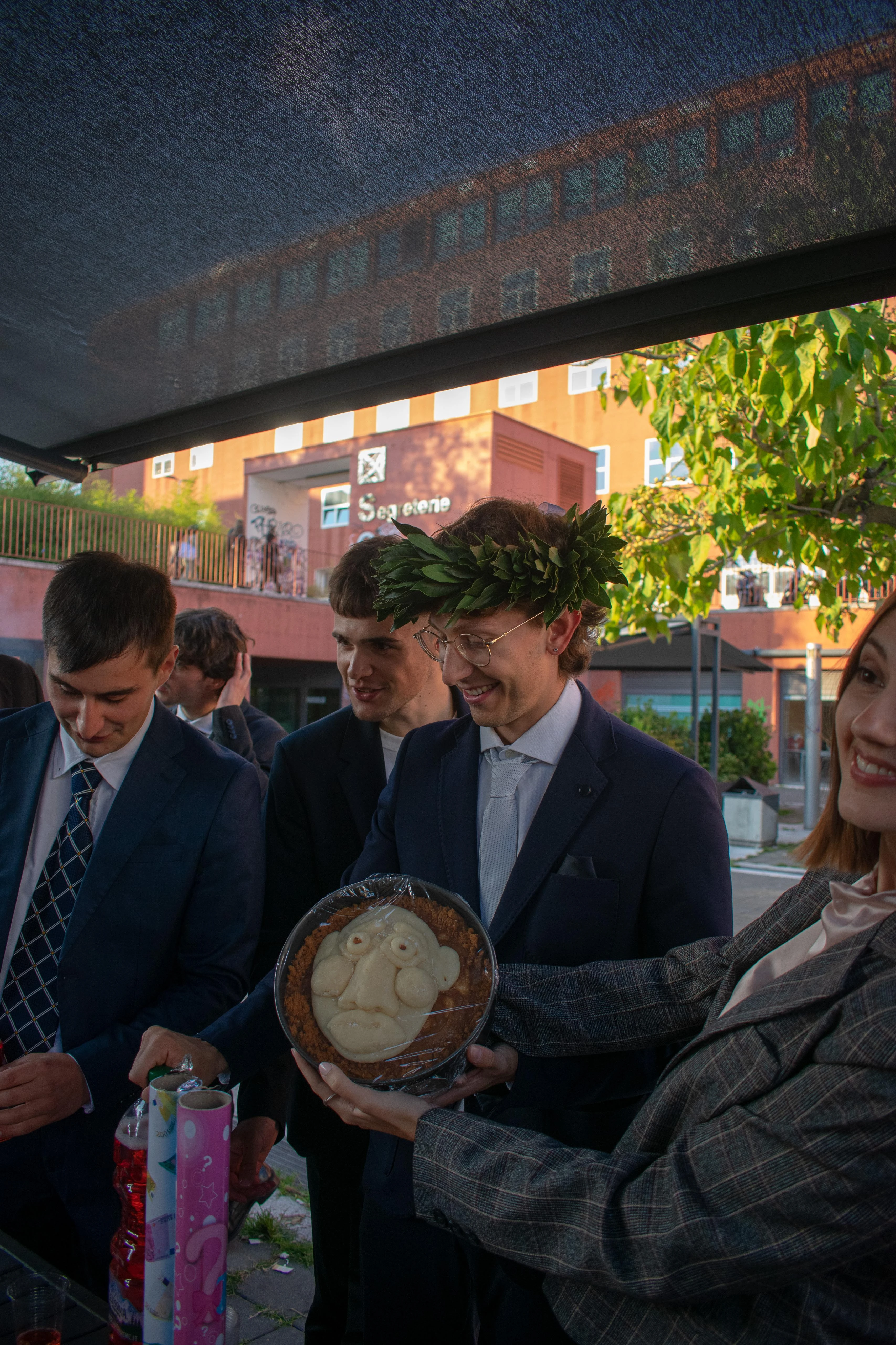Photo of Laurea (8).